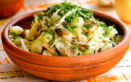 Квашеная капуста с шампиньонами луком
