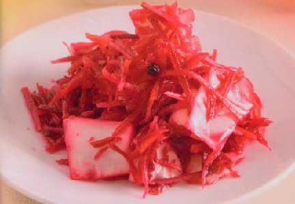 Квашеная капуста с перцем и уксусом
