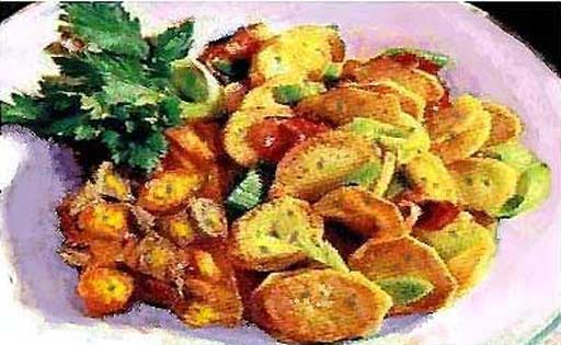 Жареный картофель с зеленым луком фото