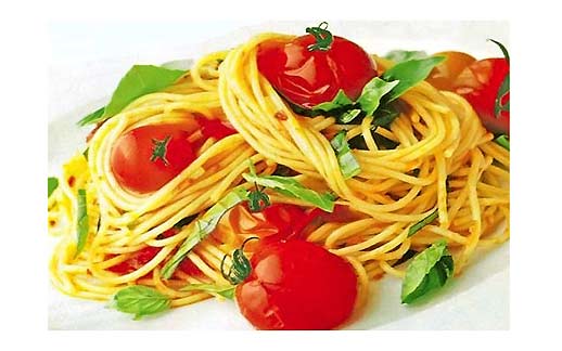 Спагетти с грибным соусом фотография