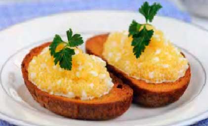 Бутерброд из икры щуки со сметаной