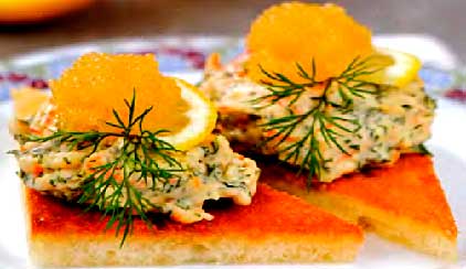 Бутерброд с икрой щуки и креветкамим