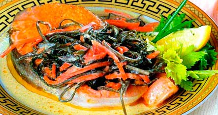 Горбуша тушеная с морковью и капустой