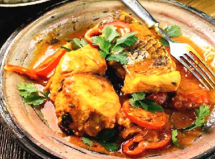 Рыба тушеная с картофелем помидорами
