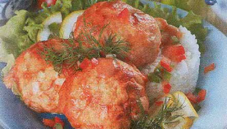 Рыбные котлеты из фарша с яйцом, луком