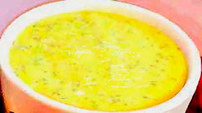 Сливочно-сырный соус с яйцами фотография